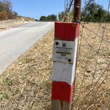 Il Rifugio Della Grotta S.ninfa Δωμάτια σε οικογενειακή κατοικία *