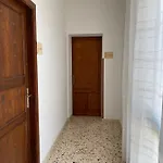 Il Rifugio Della Grotta S.ninfa Δωμάτια σε οικογενειακή κατοικία *